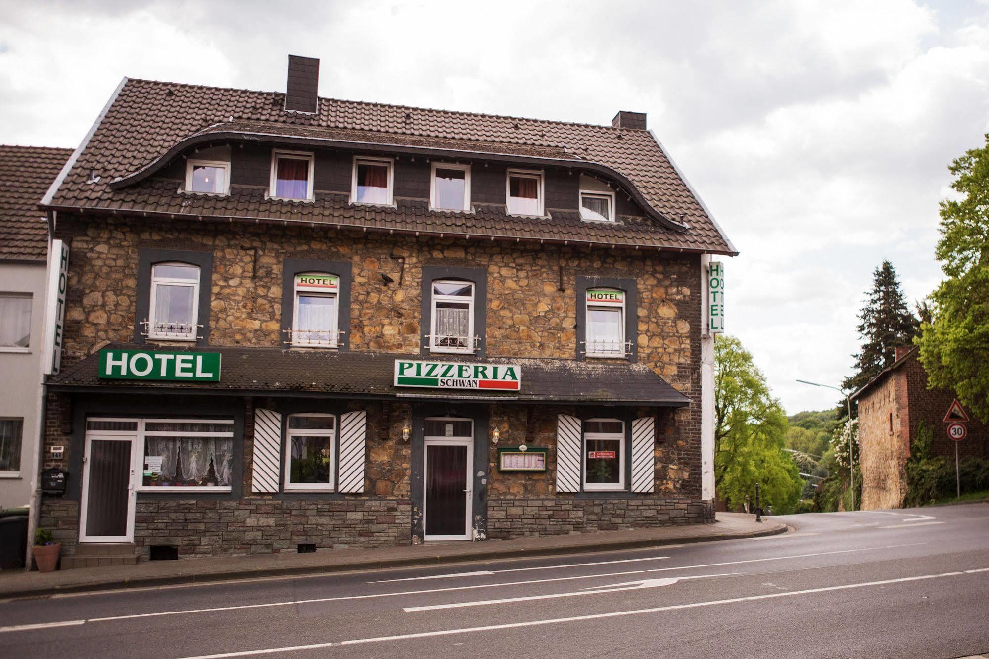Hotel Schwan Eschweiler Bagian luar foto